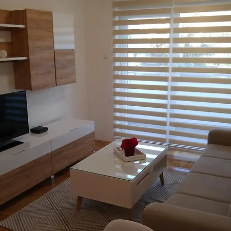 Maximilian Apartament *